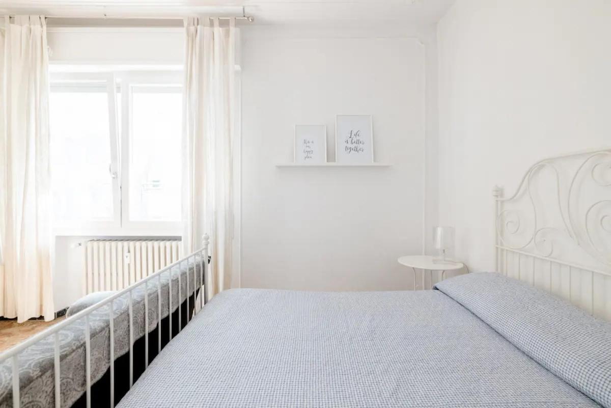 Spaziosa Matrimoniale Nel Centro Di Modena Apartment Екстериор снимка
